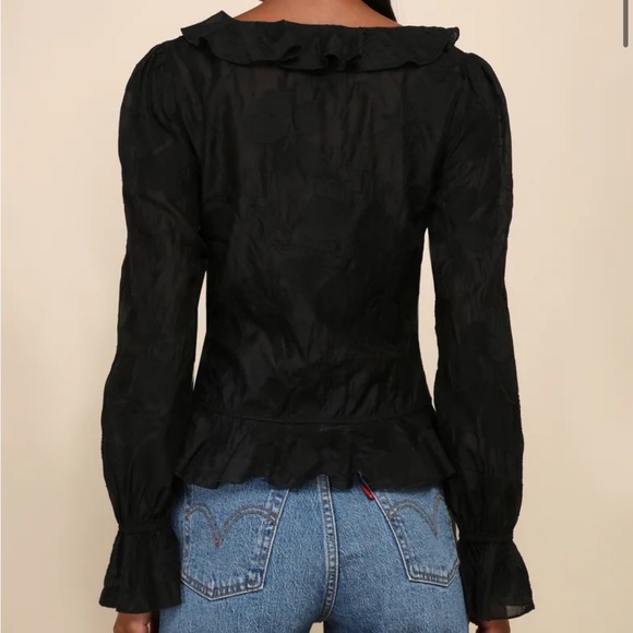 Ruffled tie front top - Picture 2 of 2